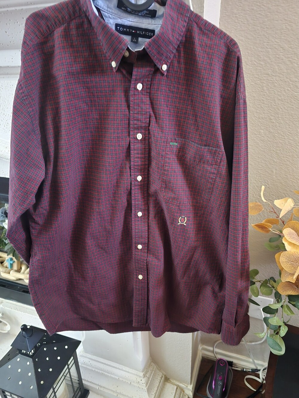 Tommy Hilfiger Men's Red & Navy Micro-Plaid Button-Down Shirt 100% Cotton Sz.L.